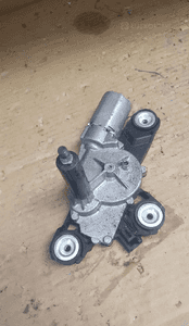 SILNICZEK WYCIERACZKI TYLNEJ FORD FOCUS MK2 1.8TDCI 0390201875 3