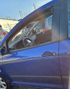 VW Golf 5 V  Plus  drzwi przód przednie prawe   LC5J 5