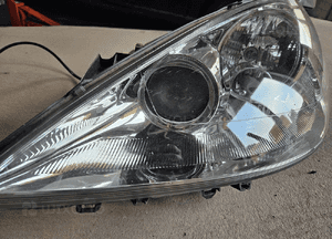 Peugeot 807 Citroen C8 lampa przód przednia  prawa lub lewa 11