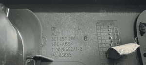 Osłona zaślepka deski konsoli VW Passat B6 3C1857200 7