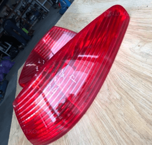 PEUGEOT 607 lift lampa lewa prawa 1