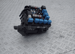 SKRZYNKA BEZPIECZNIKÓW HYUNDAI I30 RADOM