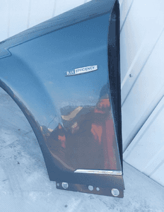 Błotnik lewy przód mercedes W204 lift 7