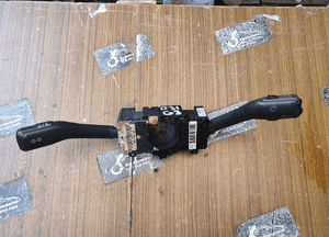 Przełacznik Pajak Manetka Kierunlkowskaz Wycieraczki VW Golf IV 4 Passat B5 Skoda Seat Audi 1