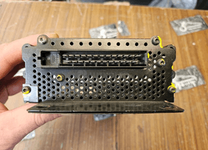 Wzmacniacz BOSE 8E5035223A Głosników Subwoofer Radio Amplituner AUDI A4 B6 B7 6