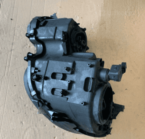 MERCEDES E 211 lampa prawa szkło H7 4