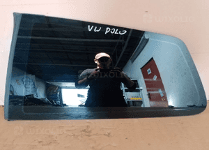 Szyba lewy tył karoseryjna VW Polo 9N Lift 3D AS2 05r 1