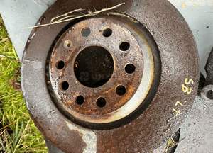 Skoda Superb III 2.0 turbo 4x4 zwrotnica Piasta zacisk wahacz tarcza 2017r 7