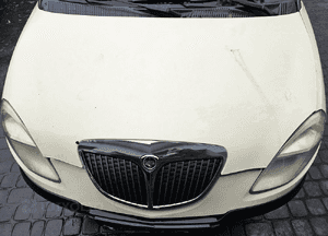 Lancia Ypsilon 2 II maska grill 228 1
