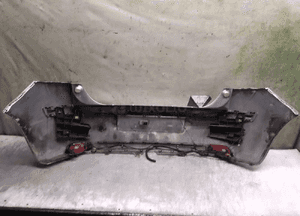 Zderzak tył tylny do citroen C4 ezrc srebrny pdc czujniki 4