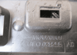 Listwa dachu prawa lewa peugeot 2008 i 9806404877 9806404777 4
