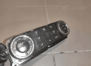 Mercedes W251 r-klasa W164 ml panel klimatyzacji nawiewu przełącznik klimy 3