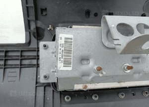 Ford OE 3M5X-R04305 9