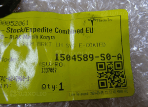 Tesla Model Y 2020- Okular mocowanie lampy lewe 1487491-00-A LLU 6