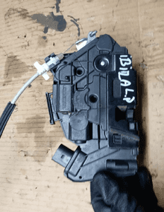 Zamek drzwi lewy przód przedni lewy 6 PIN Seat Ibiza IV 5N2837015A 4
