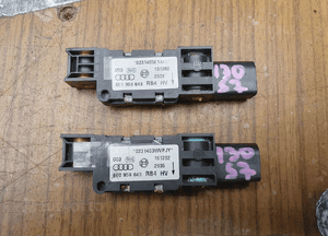 Czujnik 8E0959643 RB4 HV Uderzenia Czujnik Uderzeniowy Sensor Audi A4 B6 B7 1