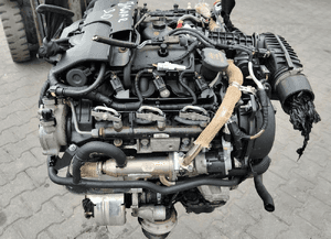 Silnik jaguar xf X250 2.7D ajd kompletny 3