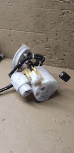 Pompka paliwa pływak pompa BMW M5 G30 F90 4.4 V8 7856997 9
