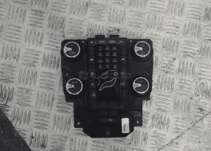 Panel sterowania klimy radia 31346949 volvo V40 D3 1