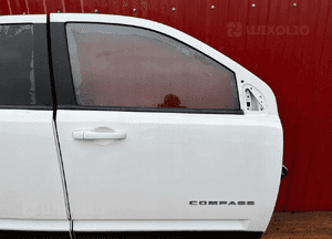 Jeep compass i lift 11-16 drzwi lewe igły w kolor 12
