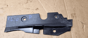 Osłona zaślepka podszybia prawa Renault Clio III 8200332286 1