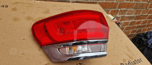Jeep Grand Cherokee WK2 summit lampa tylna lewa europa idealna 1