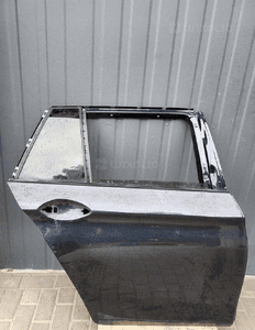 DRZWI prawy tył BMW 5 F11 Kombi 416 carbonschwarz 1