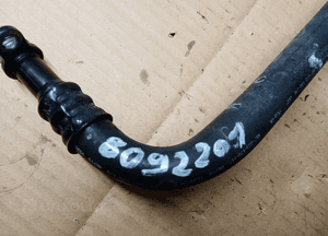 Przewód rurka oleju olejowa BMW M5 G30 F90 4.4 V8 8092201 4