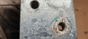 Zawias prawy tył tylny górny dolny para VW Touareg 7L0833402 4