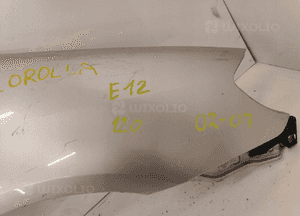 Toyota Corolla e12 02-07 BŁOTNIK PRZEDNI PRAWY PRZÓD 2