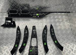 BMW F30 DEKOR LISTWY OZDOBNE KRATKA NAWIEWU HEXAGON 9218549 9218552 14