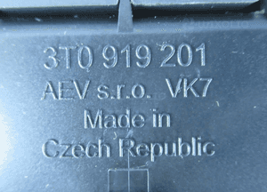 Wyświetlacz tylny tył panel skoda superb ii 2 3T0919201 2008- 5