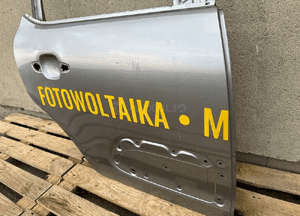 Drzwi tyl tylne prawe citroen C3 iii 3 2016- bardzo ladne 3