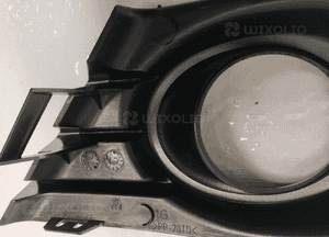 Citroen C4 vts kratka grill halogenu zderzaka przód lewy pdc 9