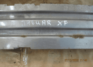 Belka zderzaka przód jaguar xf X250 2