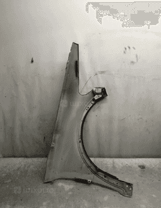 Błotnik lewy przedni przód volvo C30 przedlift srebrny 426 4