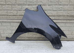 Toyota auris lift 2010-2013 błotnik przedni prawy 1