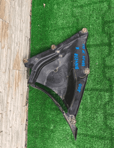 Nadkole prawe bmw 1 F20 lci 8064278