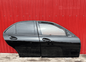 Mercedes W204 08-11 drzwi 197 prawy tył proste 1