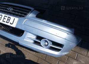 Hyundai trajet  zderzak przód przedni srebrny 3