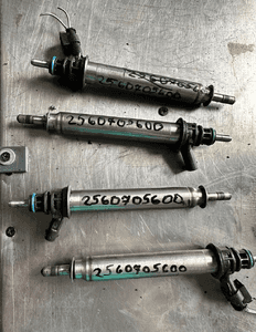 MERCEDES AMG M139  wtryski wtryskiwacze  listwa A1390702200 a2560700187 a2560705600 1