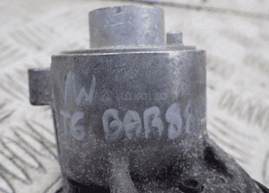 NAPINACZ PASKA VW T6 2,0 TDI 04L145299G RADOM 2