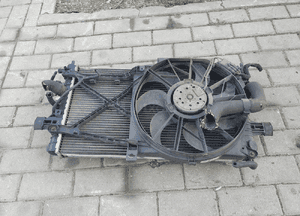 Astra H Zafira B 1.4 1.8 benzyna chłodnica wody wentylator 4
