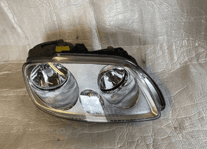 Vw caddy 2K0 lampa prawa 03- 1