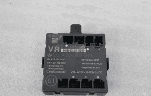 MODUŁ DRZWI PRAWY MERCEDES W204 W212 A2049001306 2012 1