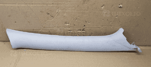 Osłona poszycie słupka prawy przód Citroen C5 III 1