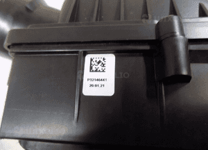 Volvo XC40 plug-in hybrid obudowa filtra powietrza 32146441 6