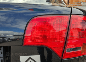 Audi A4 B7 Sedan lampa tył tylna prawa lewa w klapę 8E5945093A 8E5945094A 2