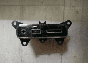 JEEP ZŁĄCZE GNIAZDO USB SD AUX 68258696AA 1