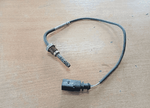 czujnik temperatury spalin audi a 6 c 6 3.0 tdi 059906088a